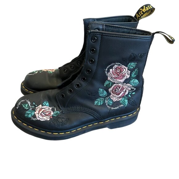 Dr. Martens 1460 Vonda Chain II Eight Eye Lace-Up Boots Rose Moto Size 9 Women's - Picture 7 of 15